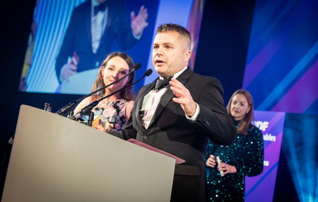 Steven Lindsay accepting Judges Award at the Scottish Green Energy Awards